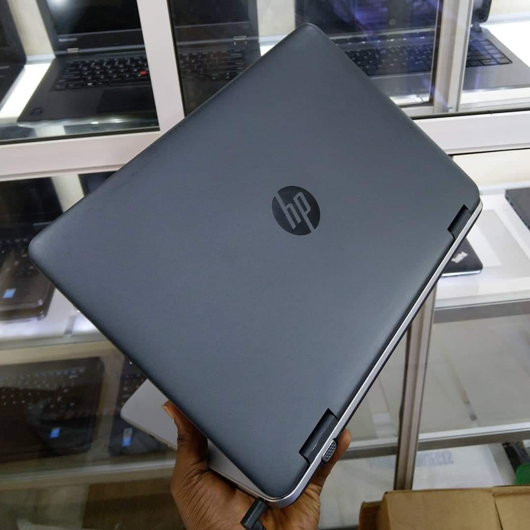 HP ProBook 640 G2 i5 6th gen. 8 GB 256 GB 14 inch display