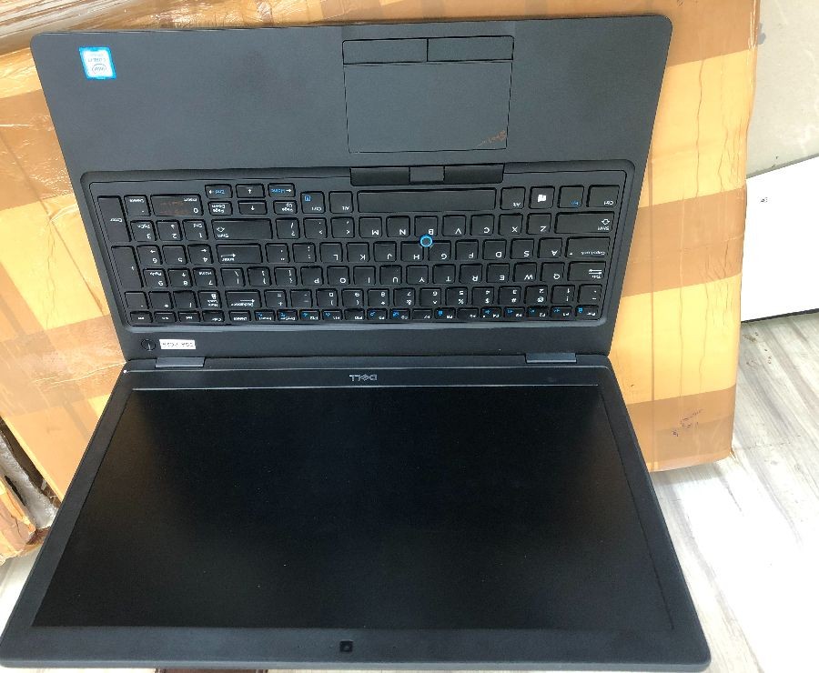 DELL - PRECISION5530