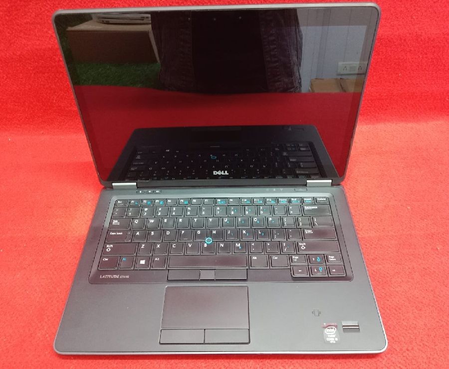 DELL - LATITUDE E7440