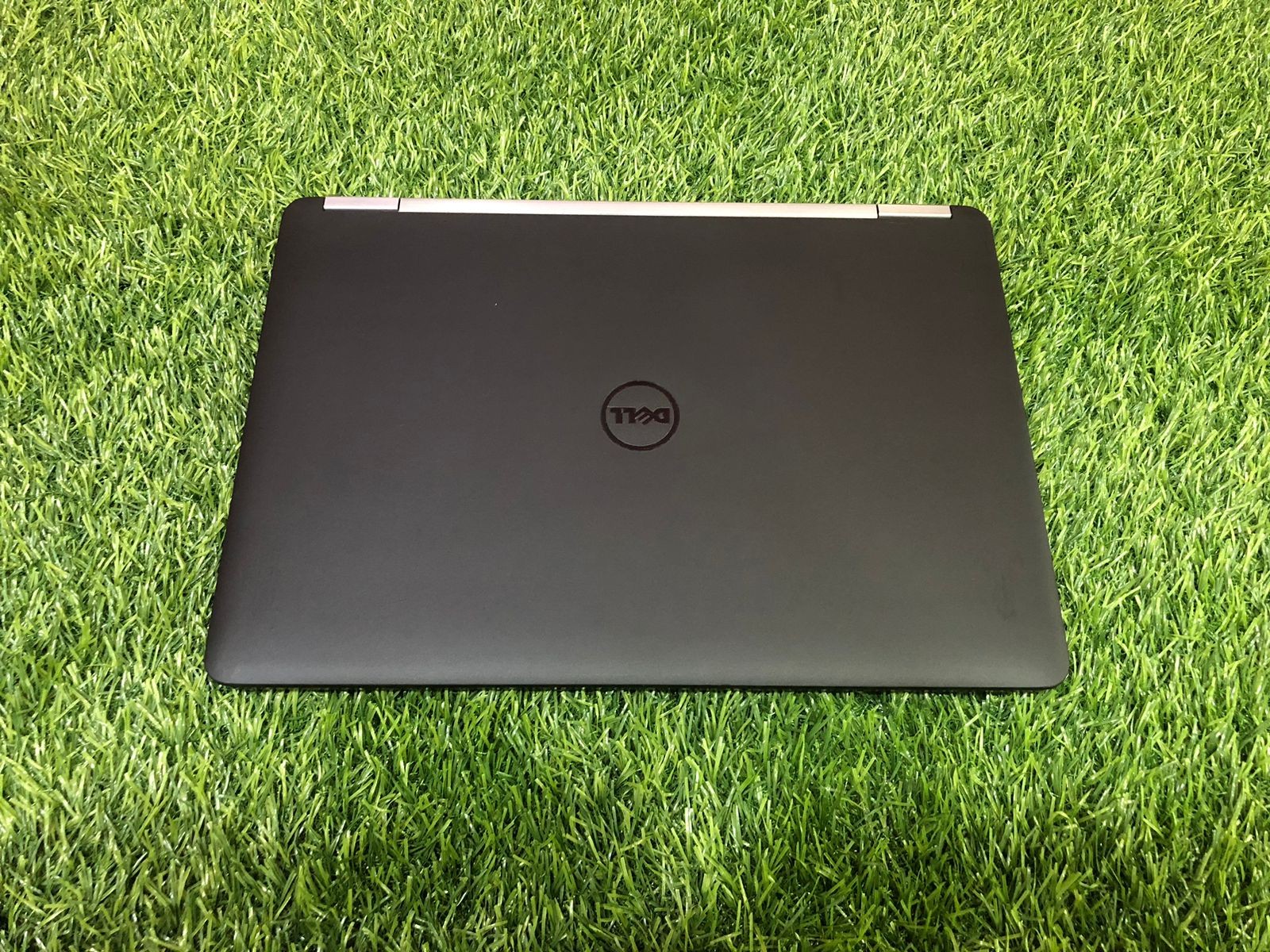 Dell Latitude E7270 Laptop (Intel Core I5 6Th Gen/8Gb/256 Gb SSD/Windows 10/ Ultrabook)