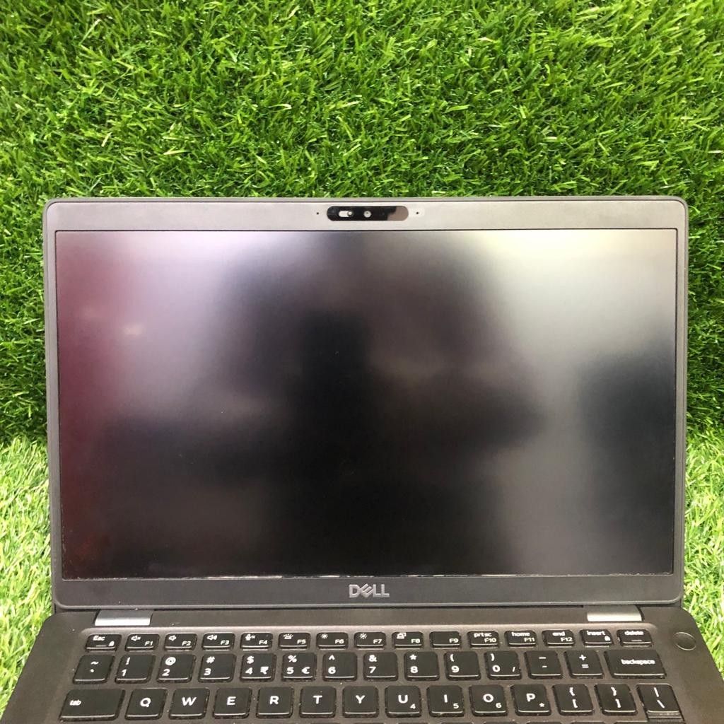 Dell latitude E5400 (i5/8th Genration 8 GB Ram 256 GB SSD ,14 inch Display