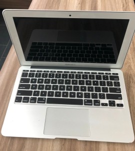 Apple MacBook Air 2015 Model 11.6 IN 128GB SSD CORE I5 PROSESSOR 4GB REFURBISHED