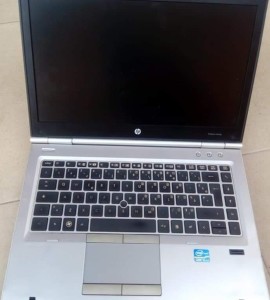 HP EliteBook 8460p 14-inch LED Notebook